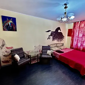 Near Train Station And Close To Center Апартаменты