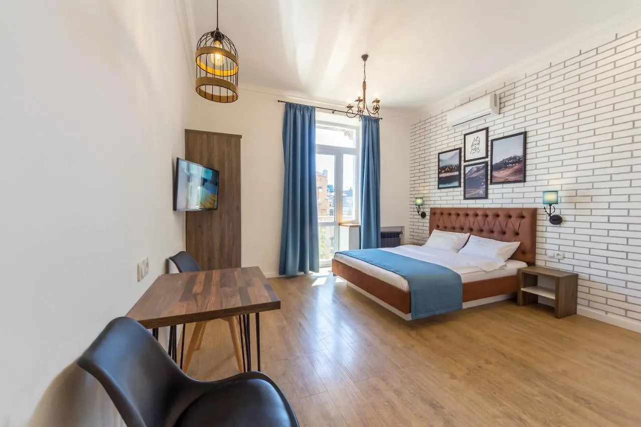 Central Dayflat Apartments  Kiev