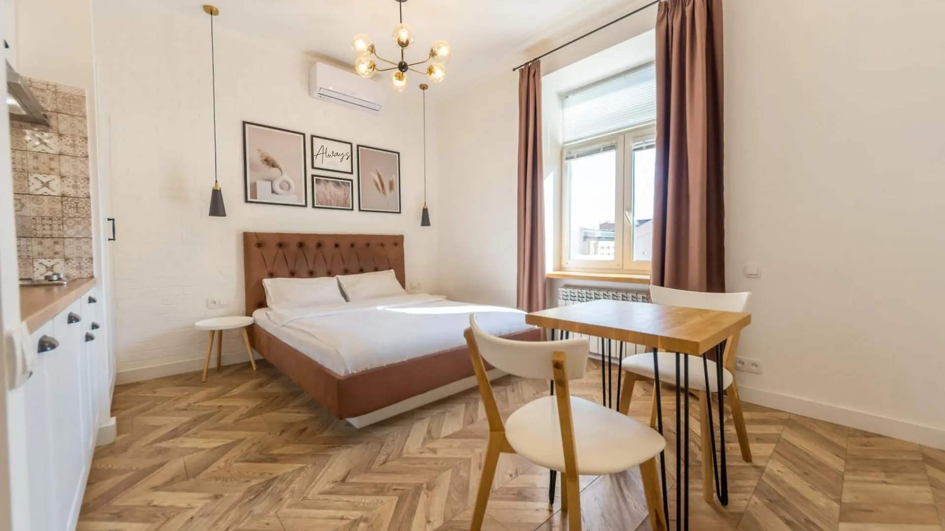Central Dayflat Apartments